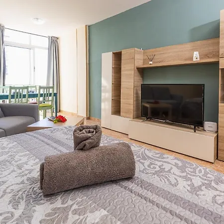 Estudio Polux 아파트